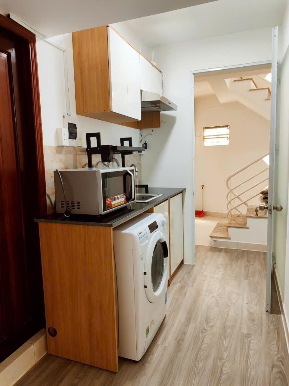 Rose House 302 *